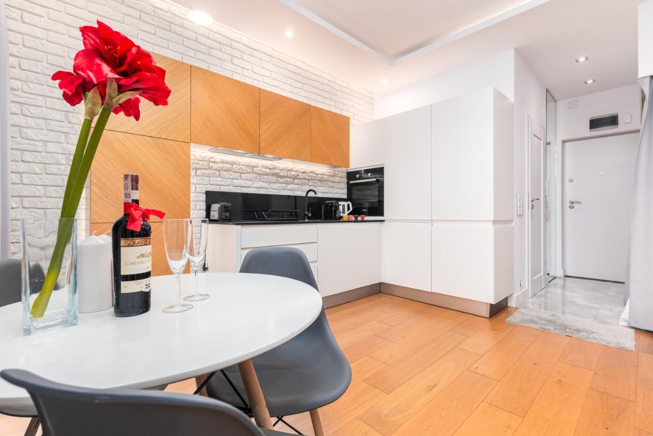 Piekna Apartament By Your Freedom وارسو المظهر الخارجي الصورة