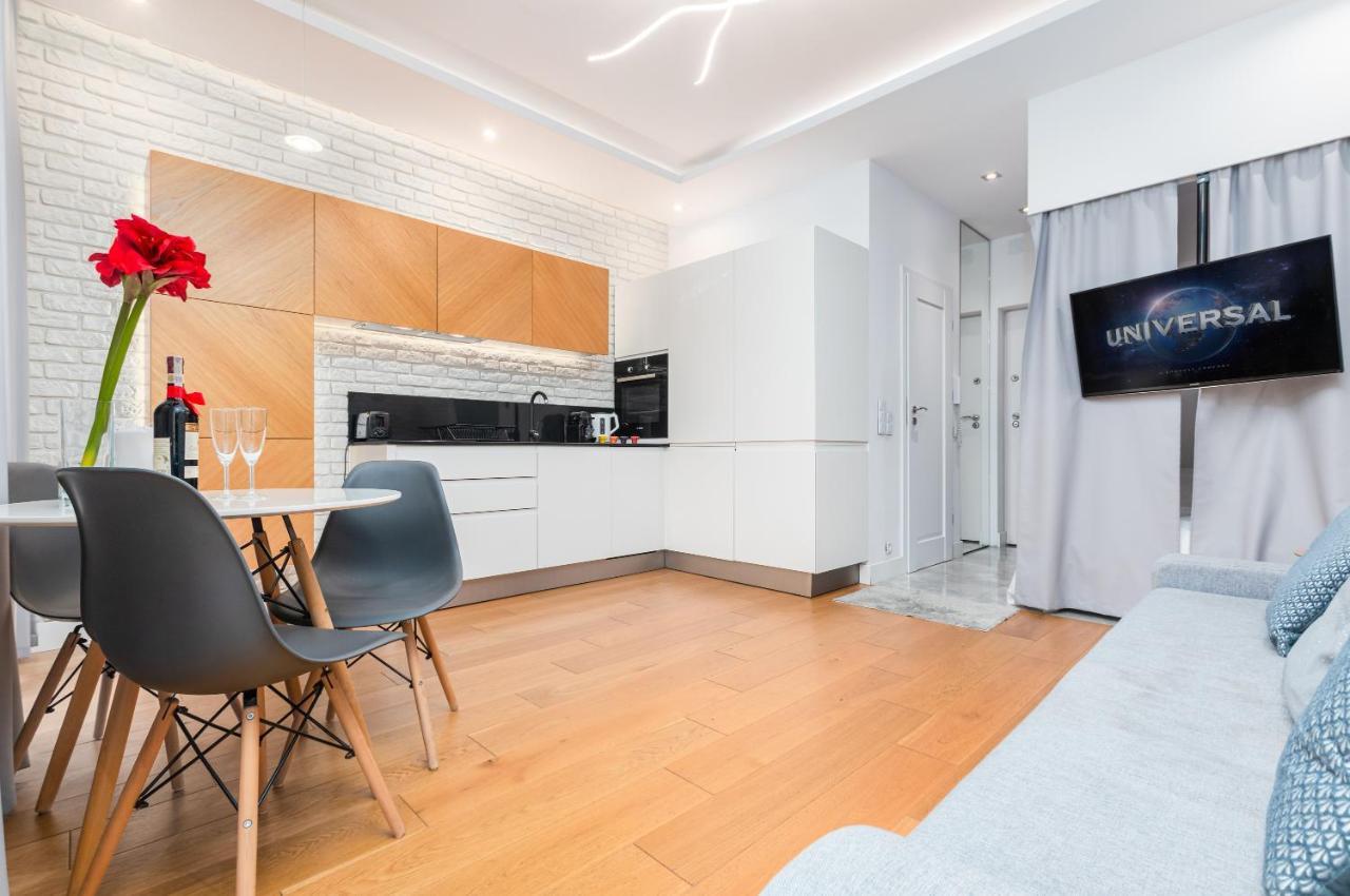 Piekna Apartament By Your Freedom وارسو المظهر الخارجي الصورة